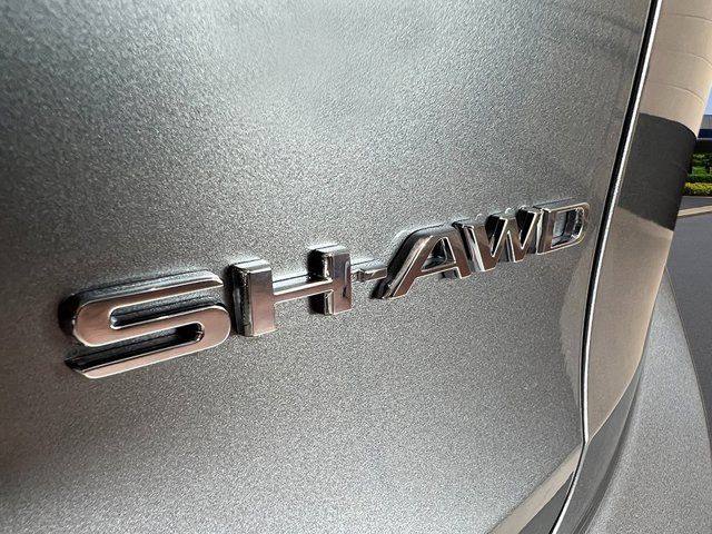 Vehicle image 32 of 38
