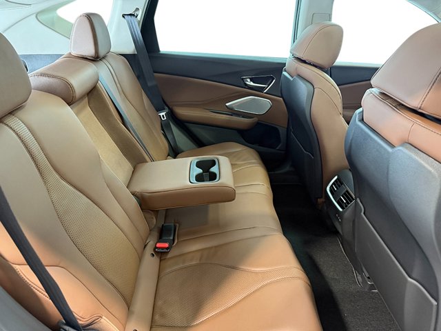 Vehicle image 15 of 38