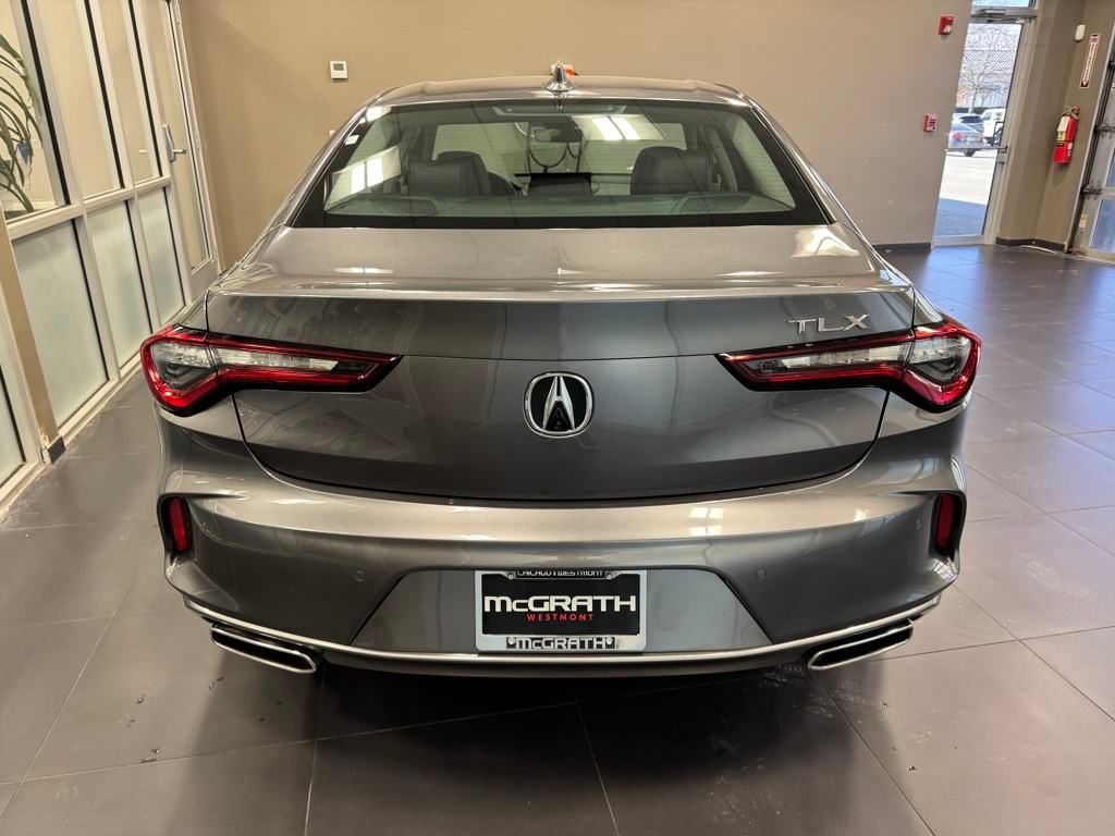 Vehicle image 6 of 35