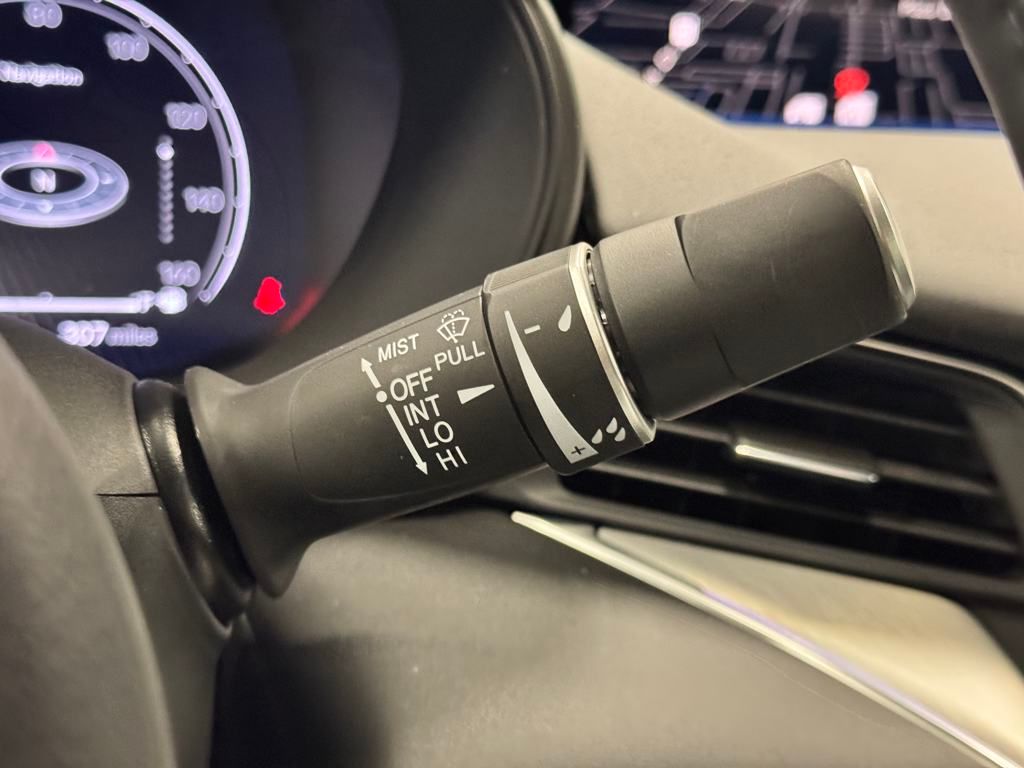 Vehicle image 24 of 35