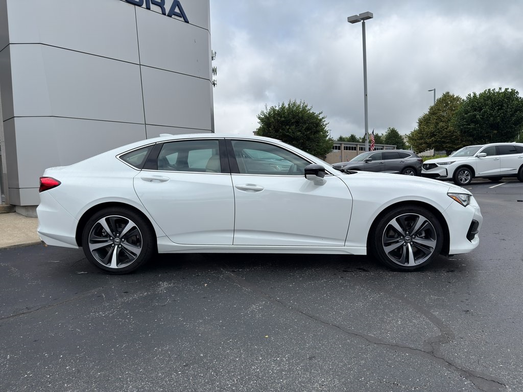 Vehicle image 5 of 51
