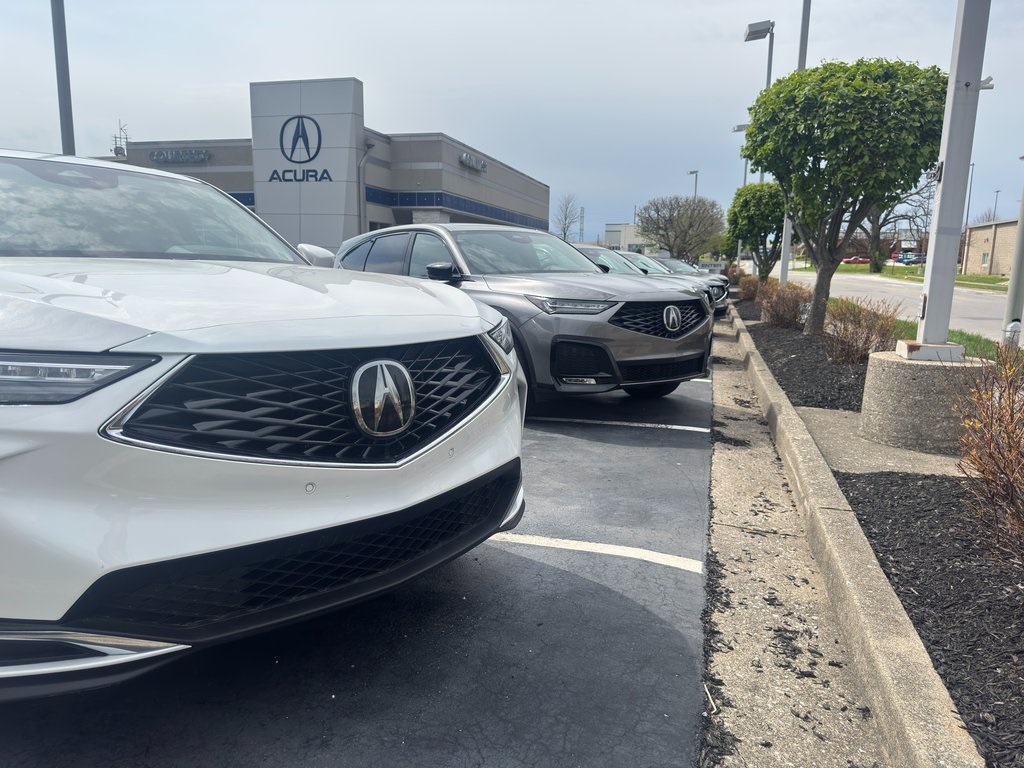 Vehicle image 4 of 51