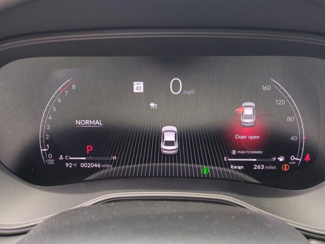 Vehicle image 31 of 34