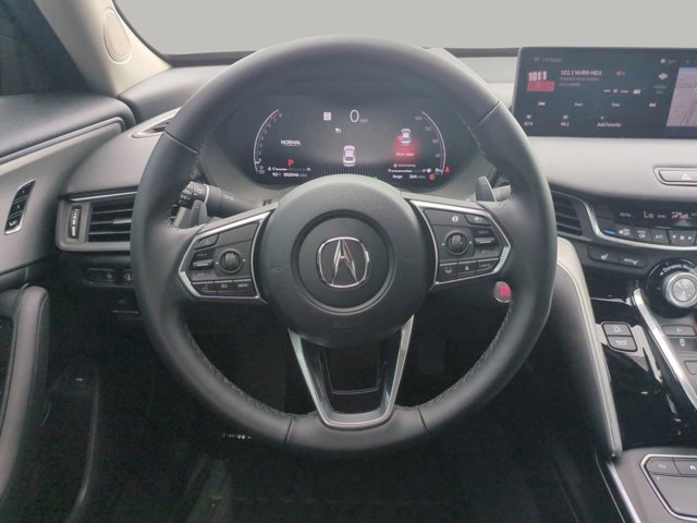Vehicle image 17 of 34