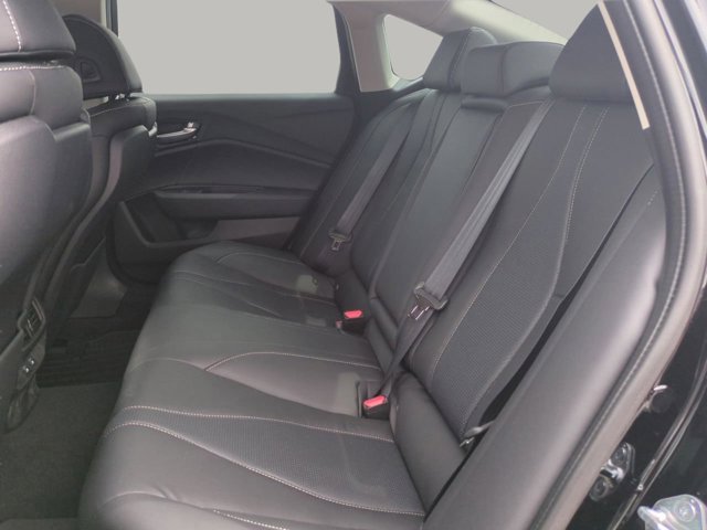 Vehicle image 15 of 34