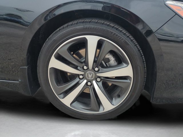 Vehicle image 11 of 34