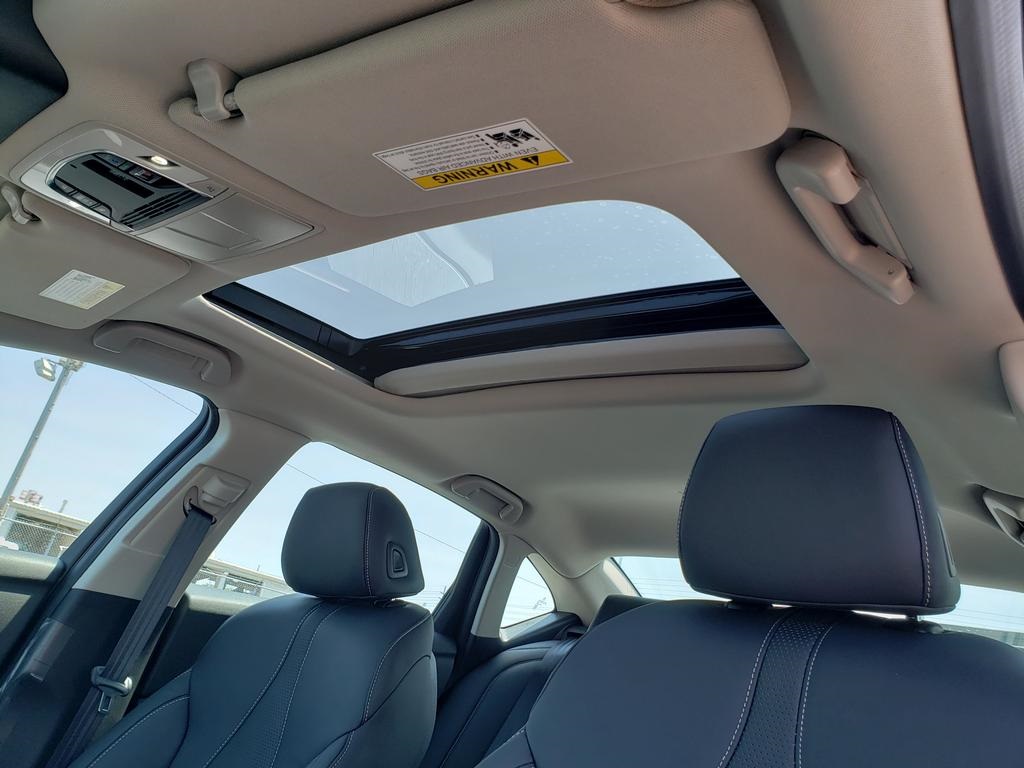 Vehicle image 20 of 27