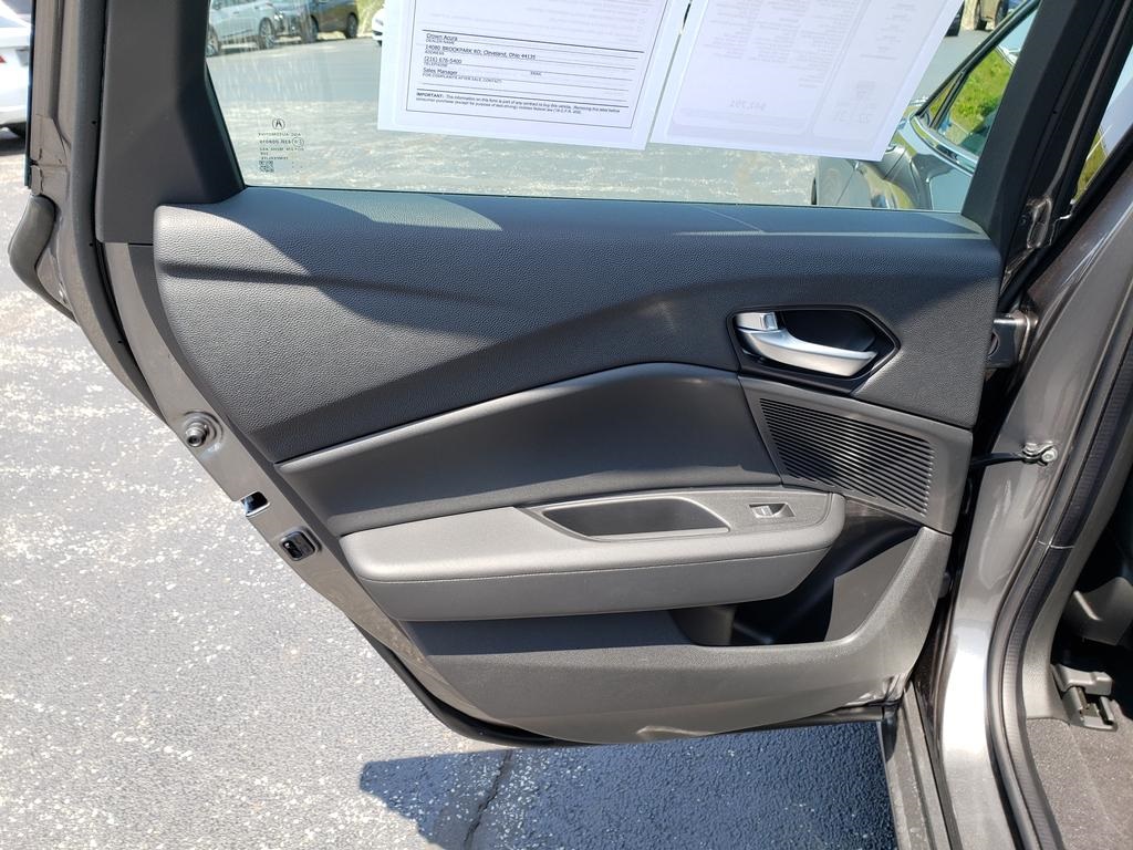 Vehicle image 12 of 27