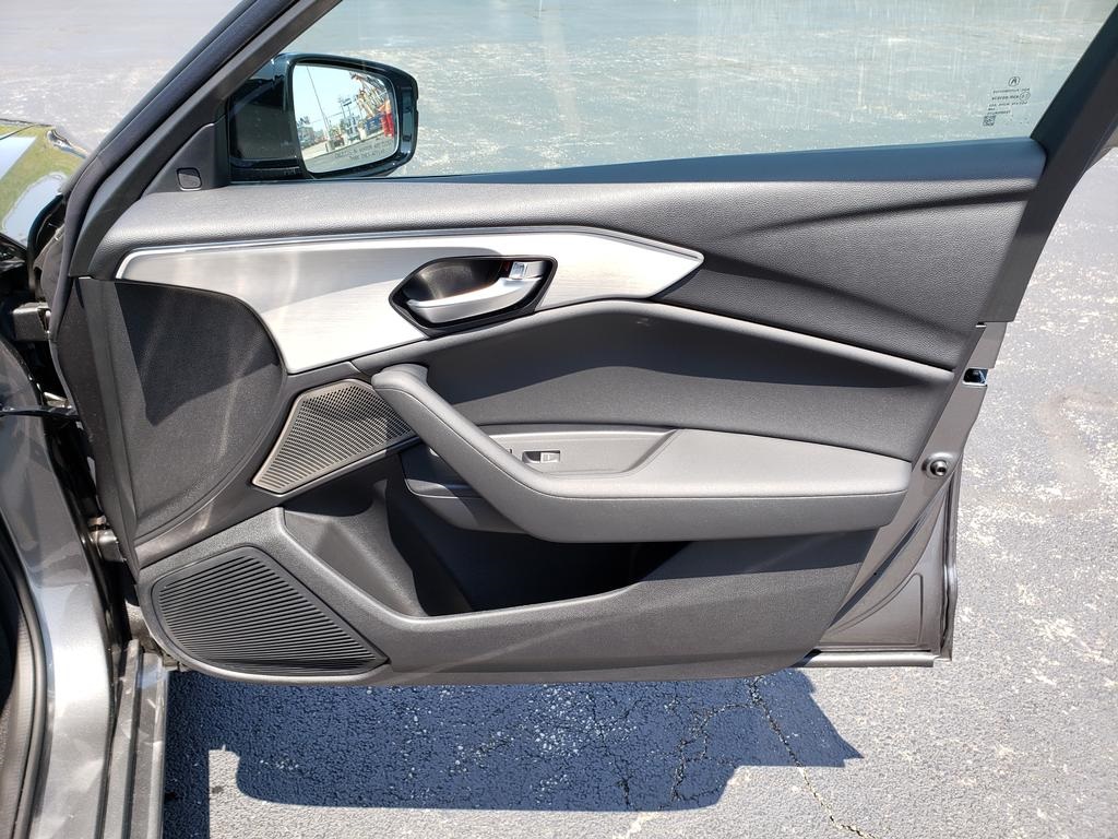 Vehicle image 18 of 27