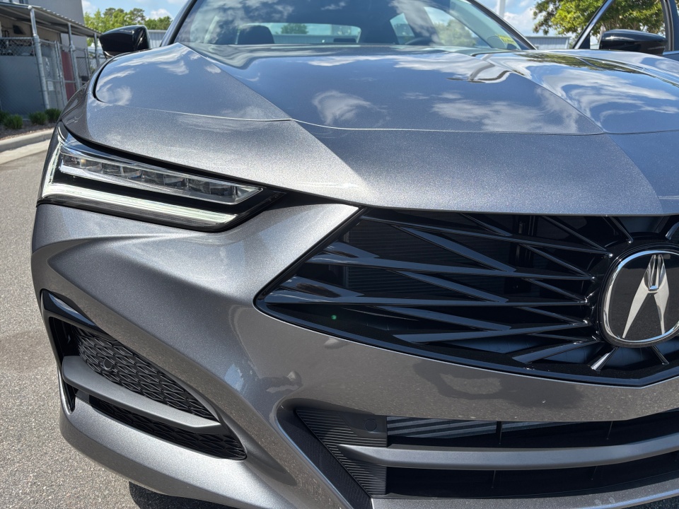 Vehicle image 16 of 35