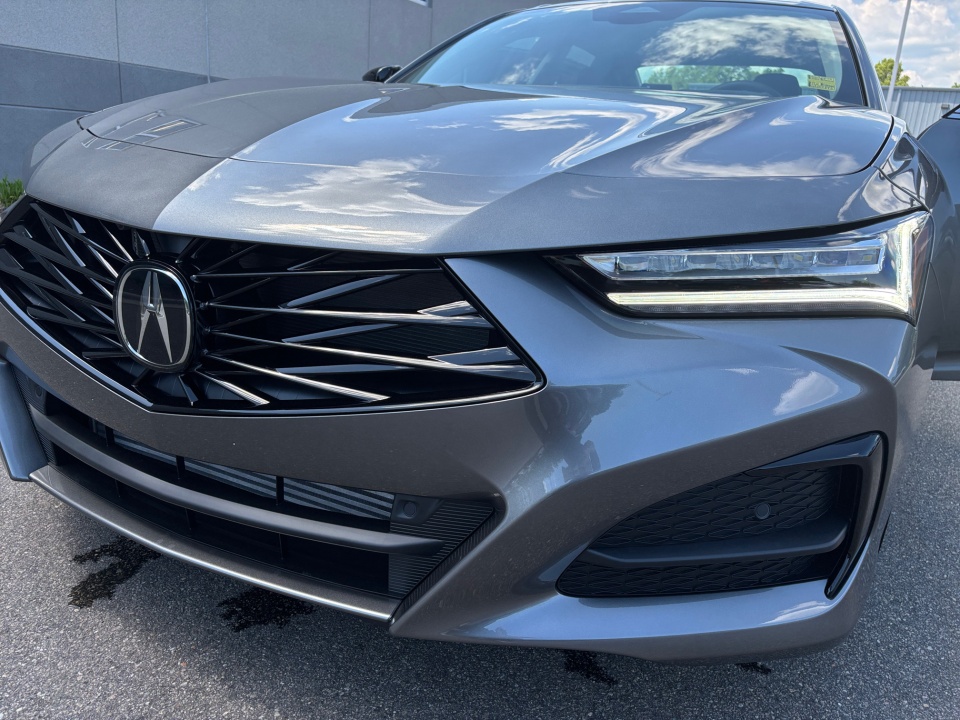 Vehicle image 18 of 35