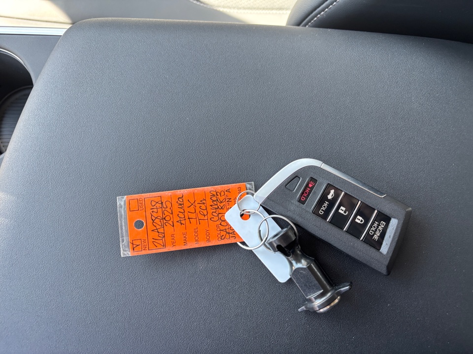 Vehicle image 34 of 35