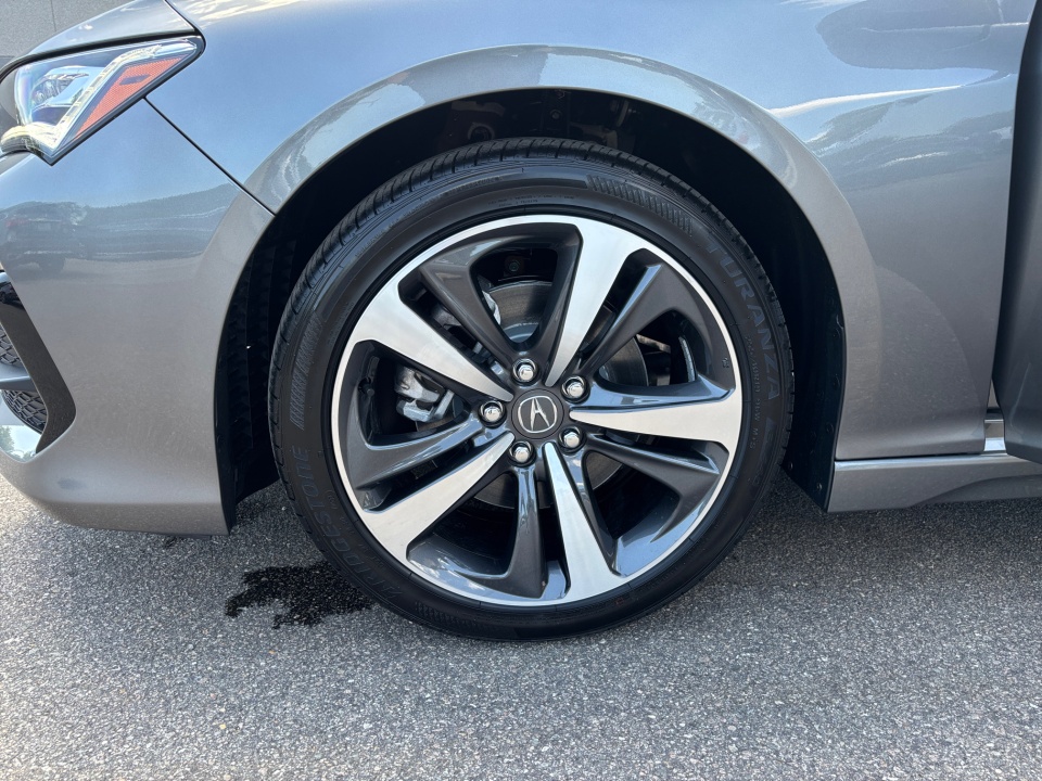 Vehicle image 19 of 35