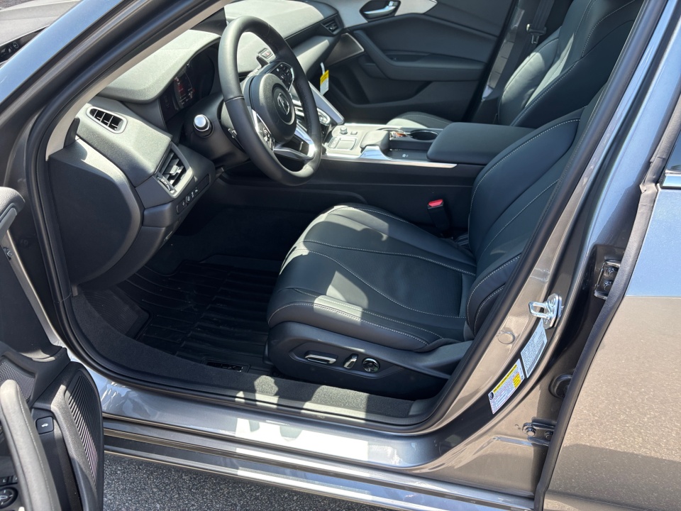 Vehicle image 22 of 35