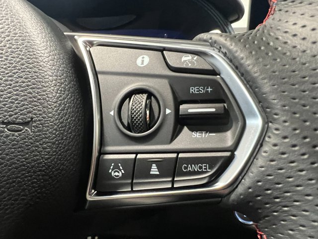Vehicle image 19 of 28