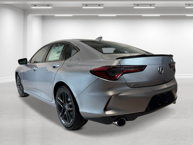 Vehicle image 7 of 33