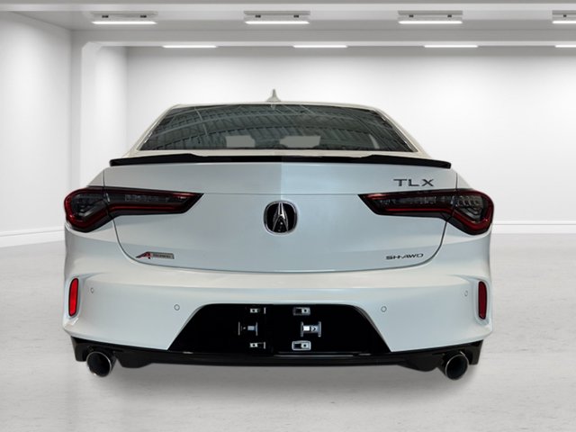 Vehicle image 5 of 33