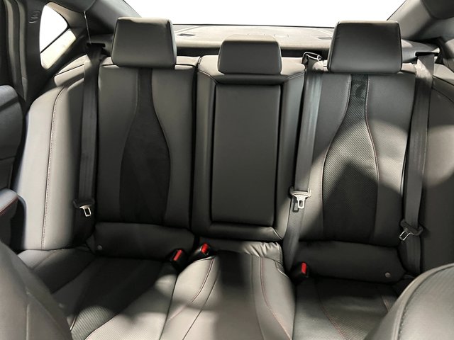 Vehicle image 29 of 33