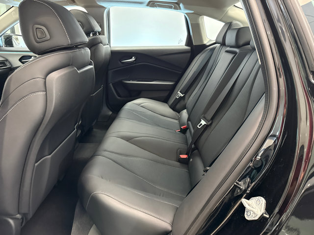 Vehicle image 13 of 30