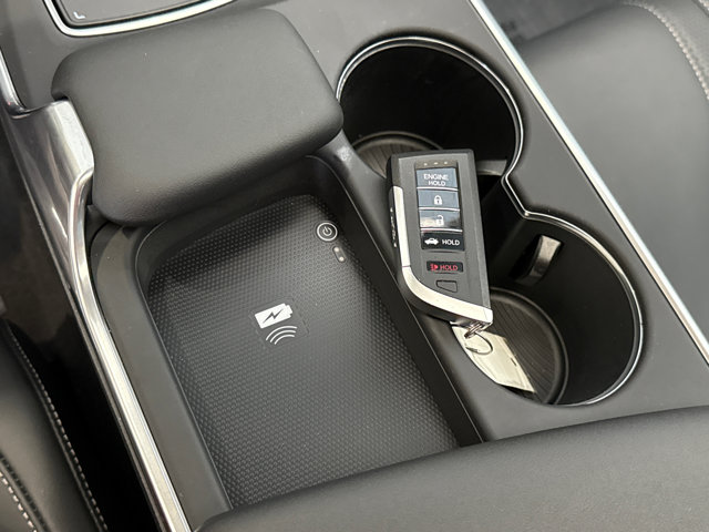 Vehicle image 23 of 30