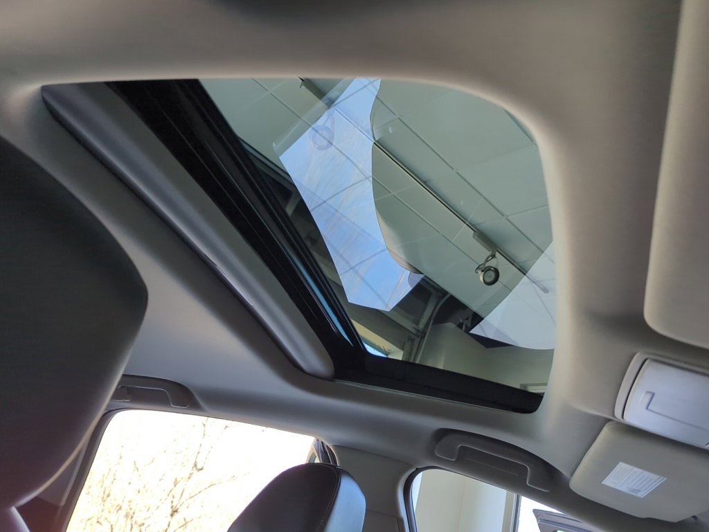 Vehicle image 48 of 53