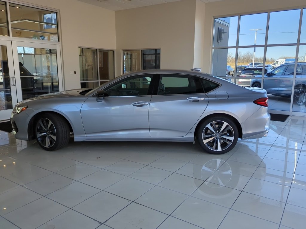 Vehicle image 5 of 53