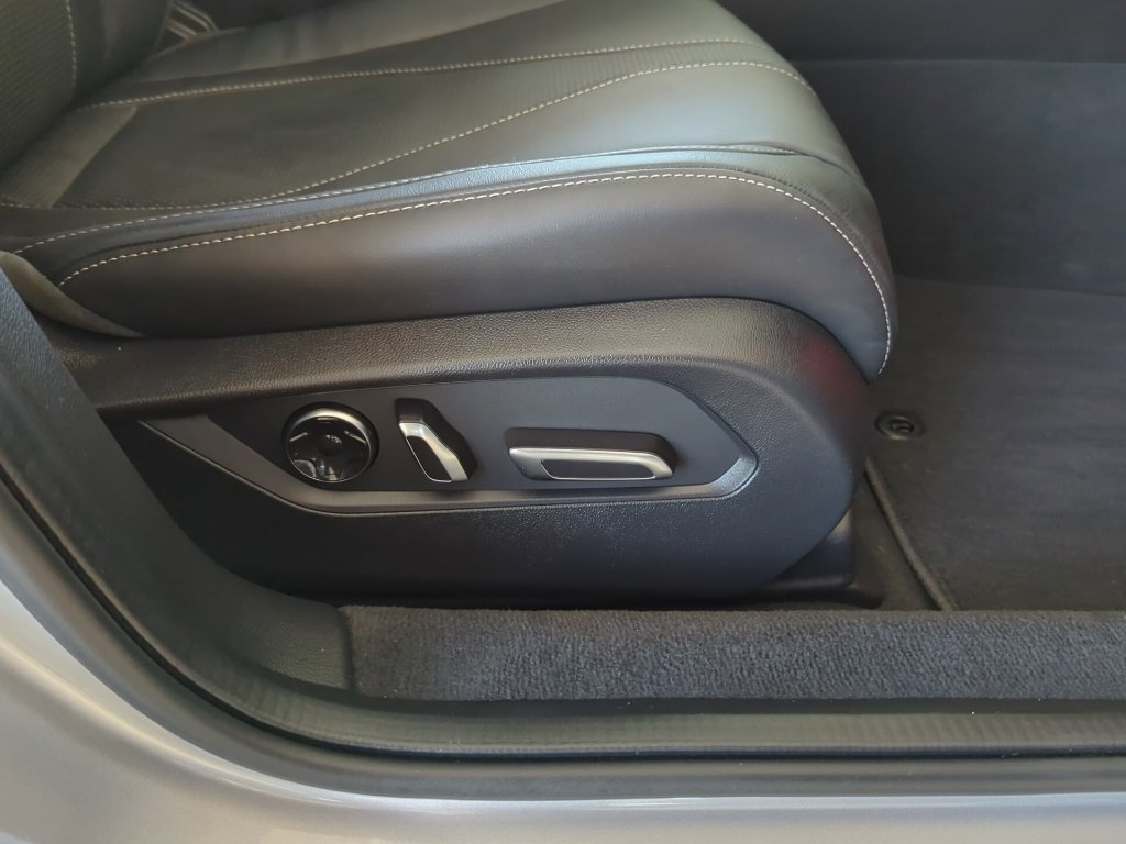 Vehicle image 45 of 53