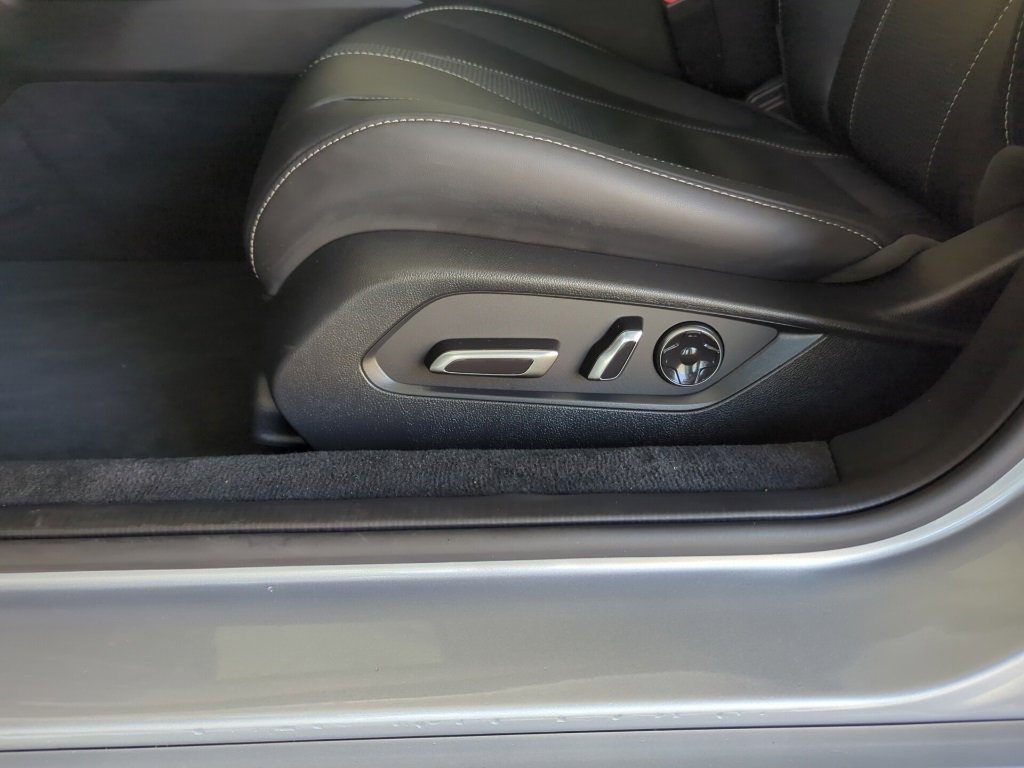 Vehicle image 12 of 53