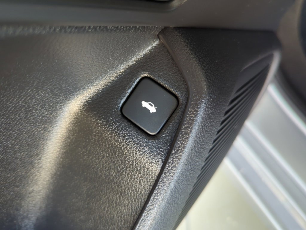 Vehicle image 11 of 53