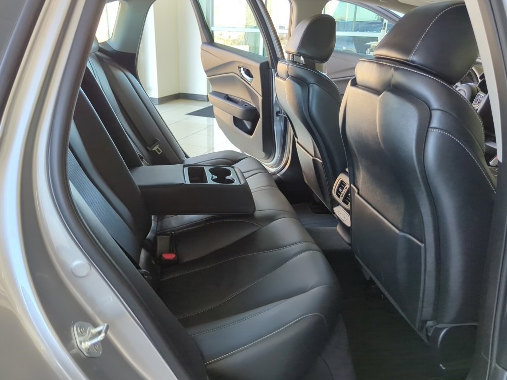 Vehicle image 41 of 53