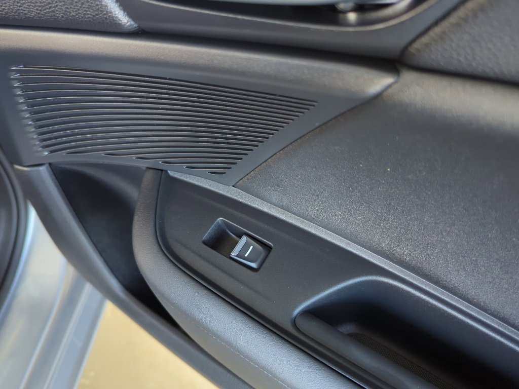 Vehicle image 39 of 53