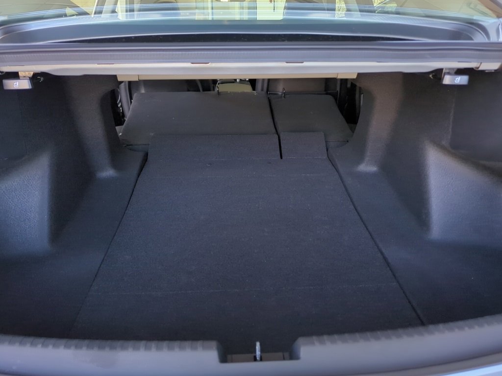 Vehicle image 37 of 53