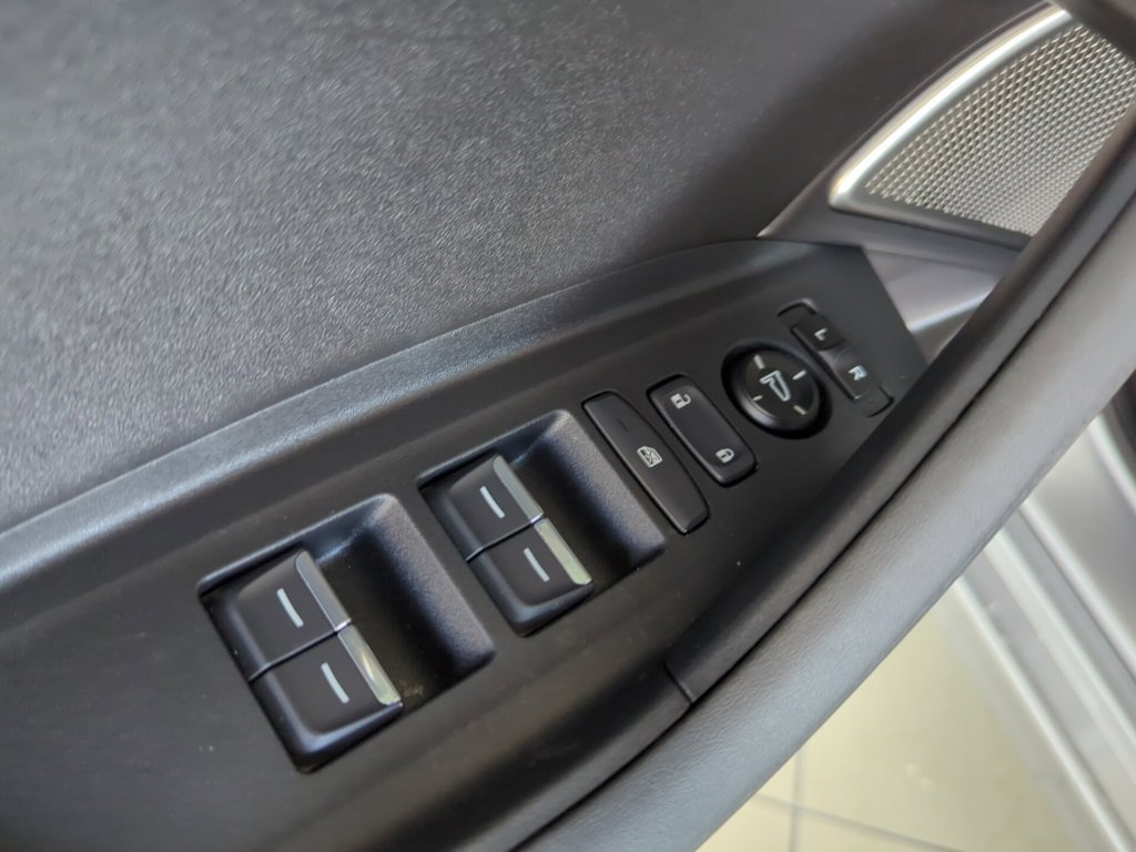 Vehicle image 9 of 53
