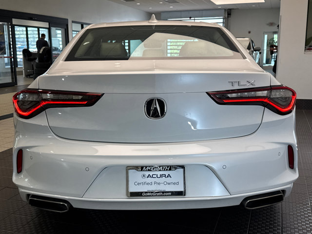 Vehicle image 4 of 25