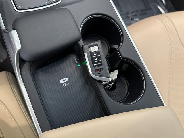 Vehicle image 20 of 25