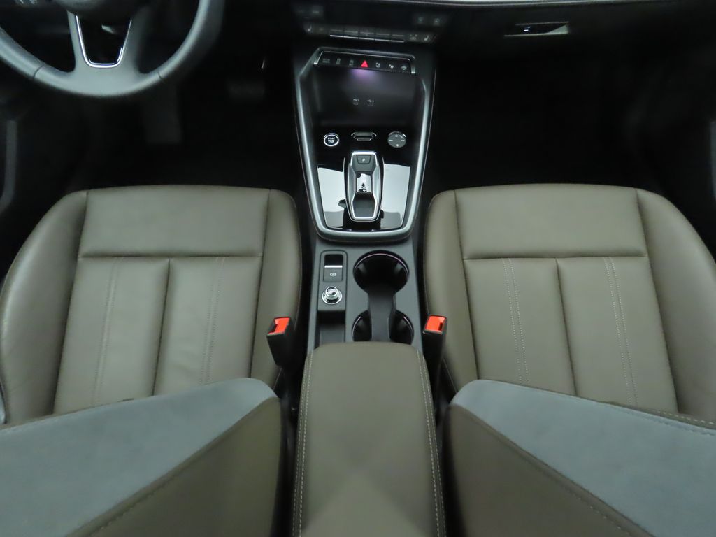 Vehicle image 24 of 35