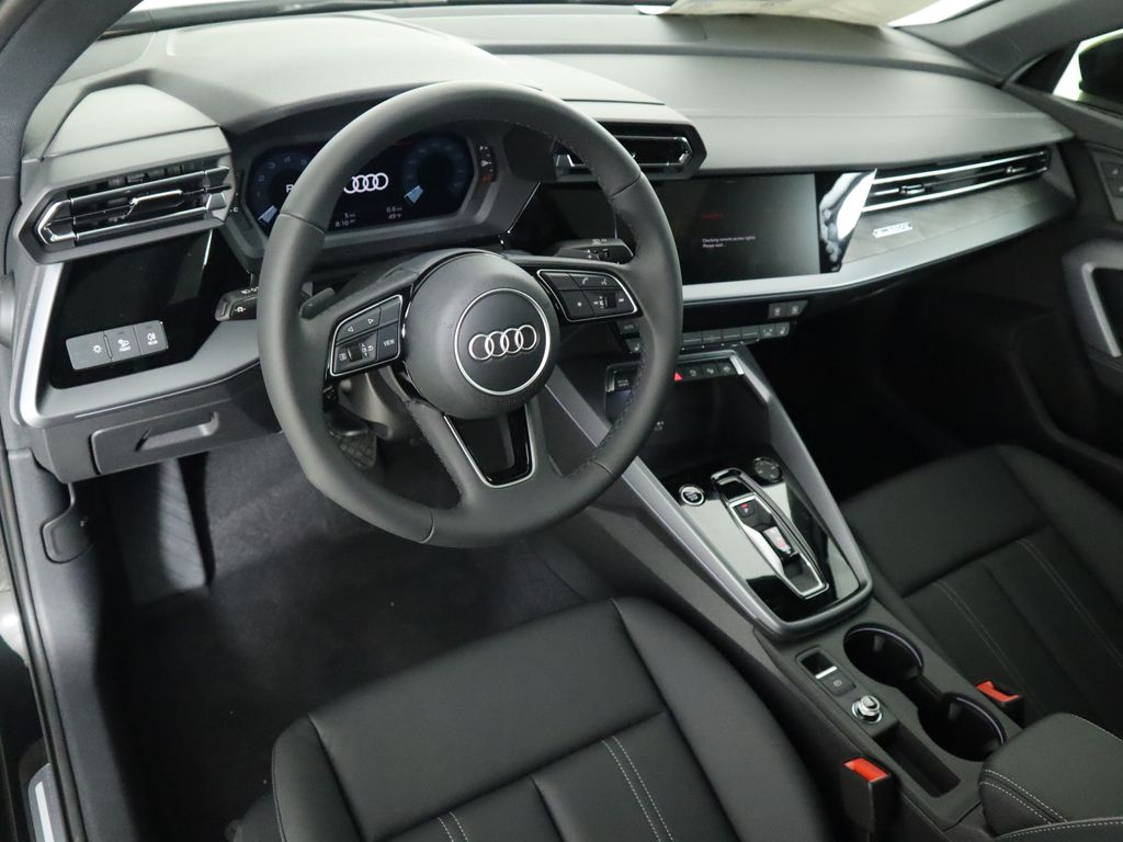 Vehicle image 11 of 34