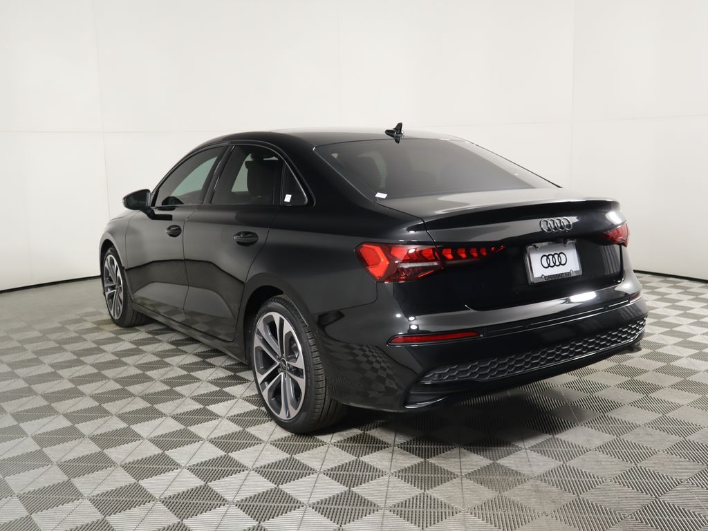 Vehicle image 8 of 34