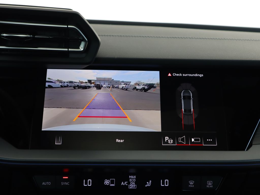 Vehicle image 17 of 34