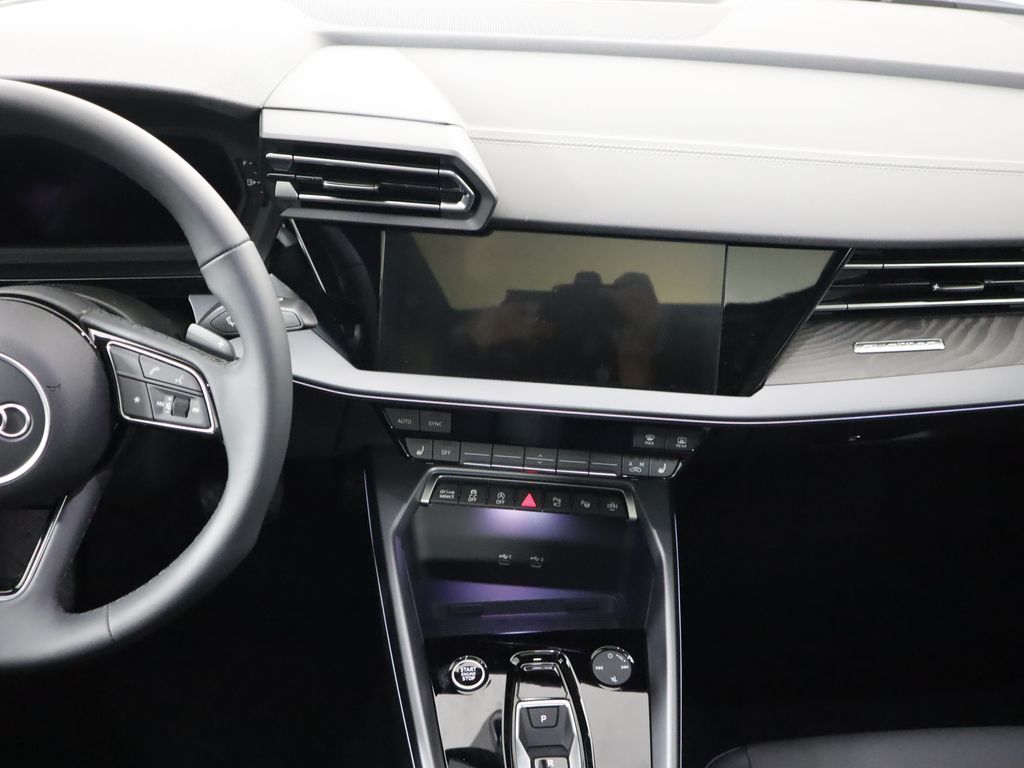 Vehicle image 16 of 34