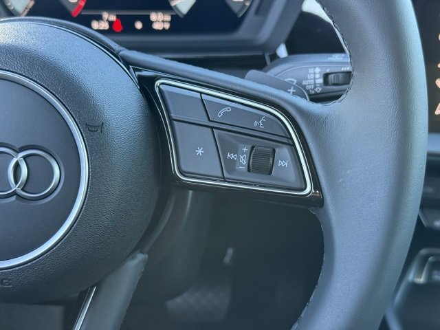 Vehicle image 19 of 27