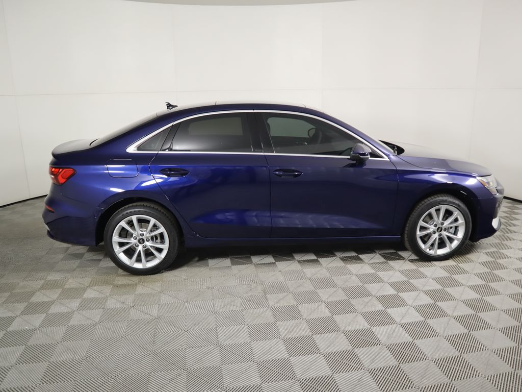 Vehicle image 5 of 34