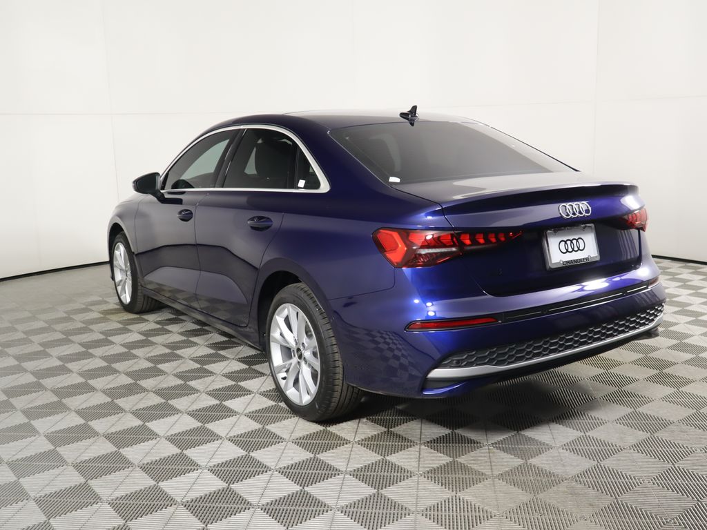 Vehicle image 8 of 34