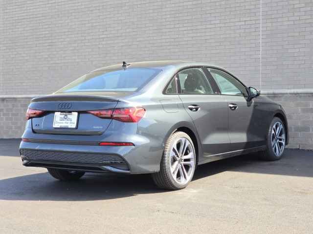 Vehicle image 5 of 43