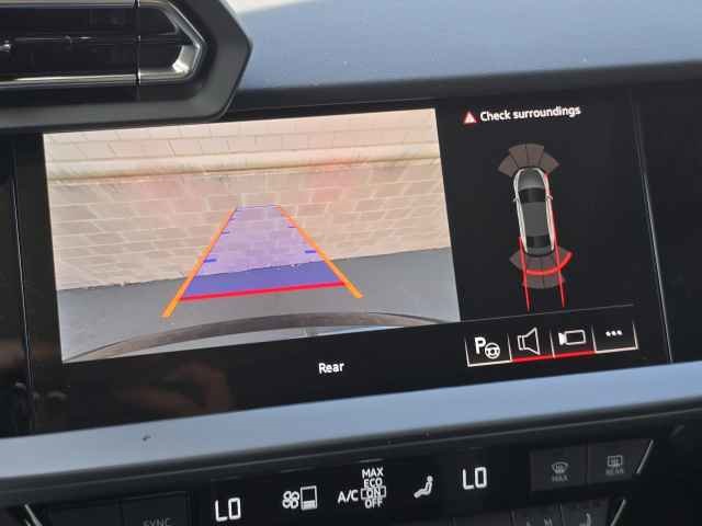 Vehicle image 11 of 43