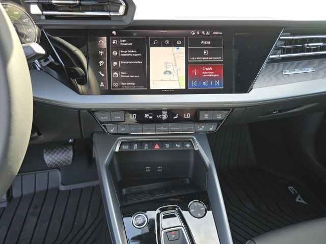 Vehicle image 40 of 43