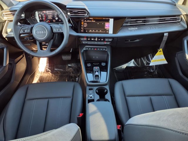 Vehicle image 8 of 21