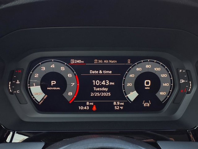 Vehicle image 14 of 21
