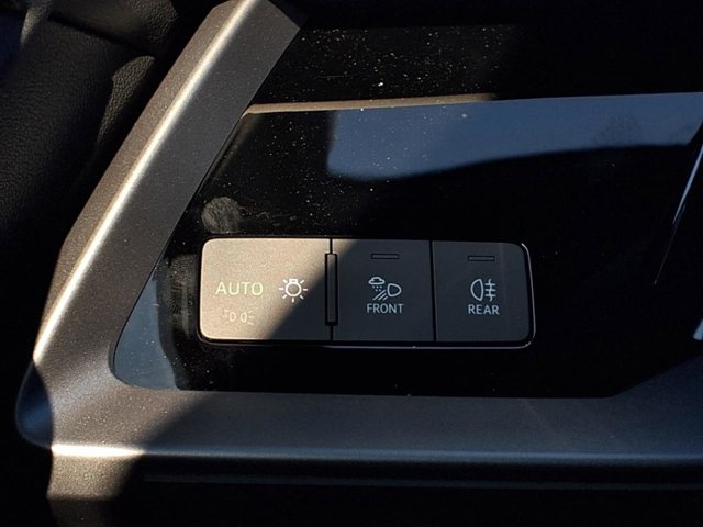 Vehicle image 21 of 21