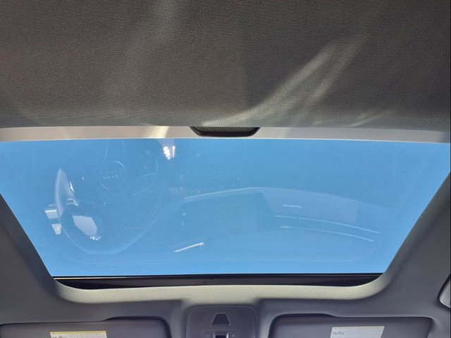 Vehicle image 7 of 20